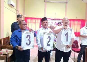 Desa Cileungsi Dipimpin Burhanudin