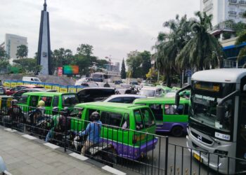Rekayasa Lalin Dikeluhkan Pengemudi Angkot