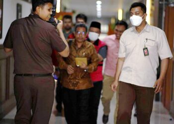 Kejaksaan Tahan Tersangka Koruptor Dana BOS SMK Generasi Mandiri