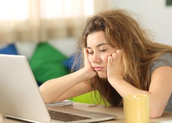 Kurang Tidur Lebih Bahaya Dibandingkan Kurang Makan