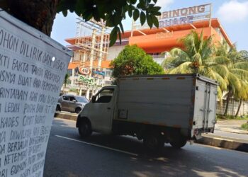 Singgung Keberhasilan Kades Gunung Putri, Intel Batu Raja Tulis Pesan untuk Pemerintah