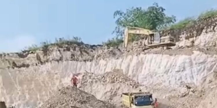 Klapanunggal Jadi Surga Penambang Limestone Bikin Pemerintah tak Berkutik