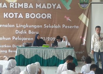 Alumni SMA Rimba Madya Beri Pencerahan Siswa Baru