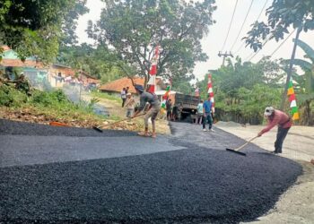 Wawang Wujudkan Jalan di Desa Hambalang Mulus dan Terurus dari Samisade