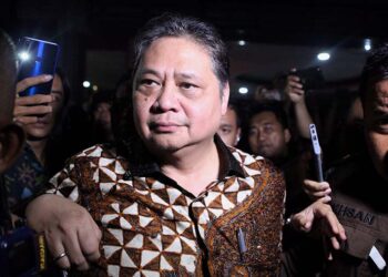 Airlangga Irit Bicara, Sang Pengawal Ancam Tembak Wartawan