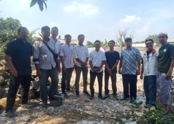 Atasi Banjir di Bakom Limusnunggal, Fathoni Kucurkan Dana Aspirasi Perbaiki Drainase