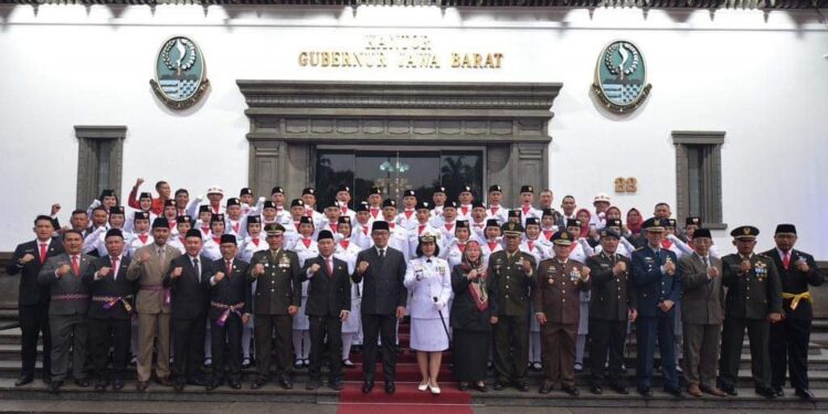 SMAN 1 Klapanunggal Unggulkan Ekstrakurikuler Paskibra