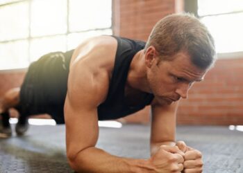 Tekanan Darah Bisa Dikendalikan dengan Rutin Plank 
