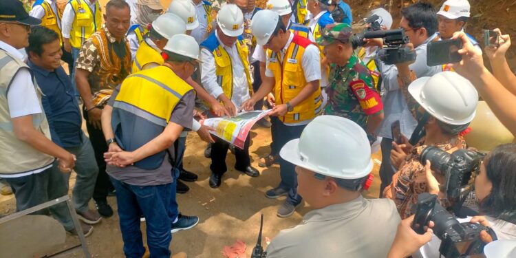 Menteri PUPR Tinjau Proyek Strategis Nasional di Bogor Timur