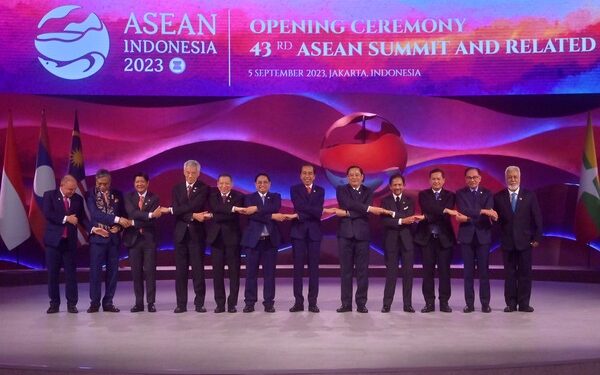 ASEAN Kini Diperkuat IORA dan PIF