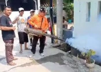 Achmad Fathoni Fogging di Perumahan Griya Jaya Cileungsi Cegah Penularan DBD