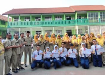 Turun di Liga Taekwondo DKI Jakarta Series 5, Siswa SMPN 1 Klapanunggal Boyong 7 Medali