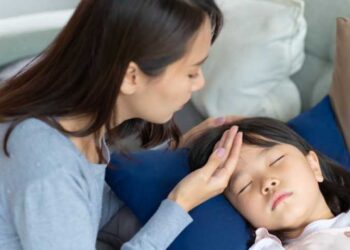 Cara Bedakan Demam Tifoid dan Biasa