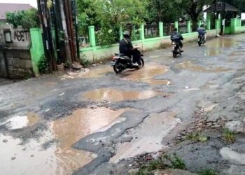 Jalan Rusak Dibiarkan, Tapi Pembangunan Pasar Dipaksakan Disebut-sebut Akibat Proyek Tanpa Kajian