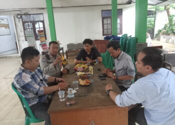 Sambangi Warga Binaan, Bhabinkamtibmas Desa Gandoang Minta Jaga Kamtibmas