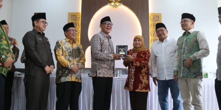 Kunker Penyuluhan Pranikah Komisi VIII DPR RI Disambut Hangat Iwan Setiawan