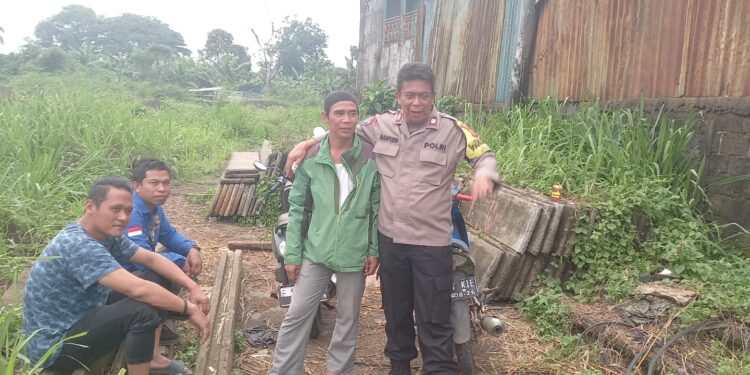 Sambangi Warga, Ini Pesan Bhabinkamtibmas Polsek Babakan Madang