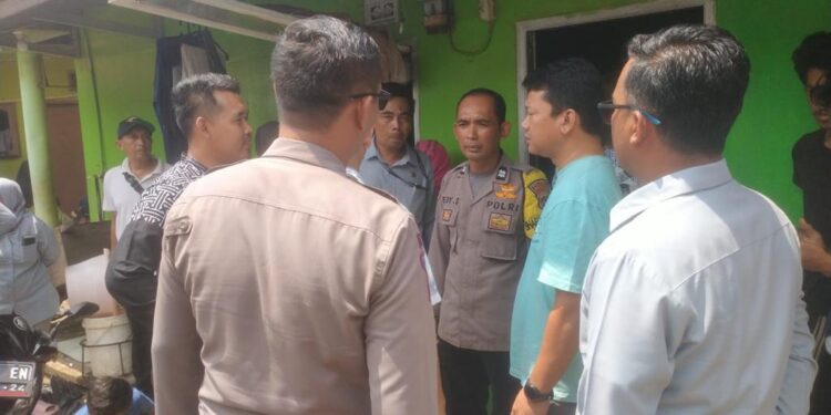 Temukan Jenazah di Kontrakan, Polsek Citeureup Olah TKP