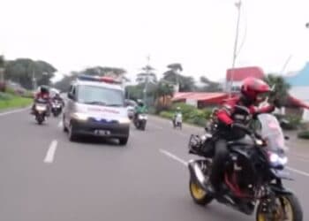 Polisi Larang Relawan Kawal Ambulans
