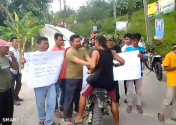 Warga Sukamakmur Demo, CV Rizki Putra Kontraktor Asal Serang Tinggalkan Pekerjaan Rekonstruksi Jalan Sukamakmur – Sukawangi