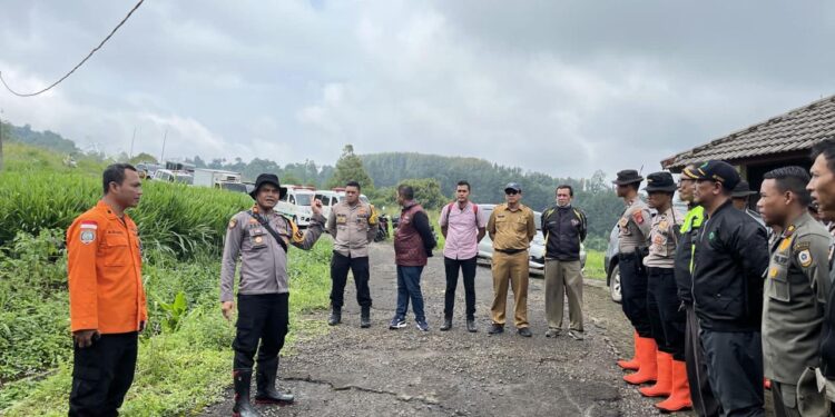 Niat Mencari Mustika, Jemaah Majelis Buni Kasih Tersesat di Gunung Pangrango
