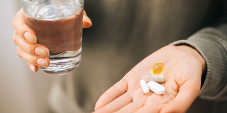 Benarkah Konsumsi Multivitamin Hanya Buang-buang Uang?