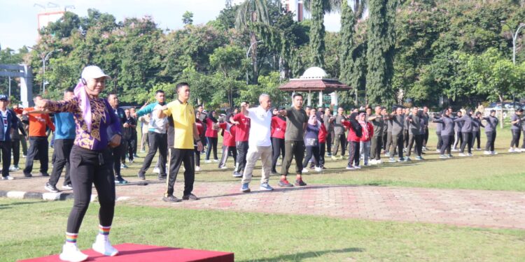 Senam Pagi, Burhanudin Ajak Masyarakat Budayakan Olahraga Sehari-hari