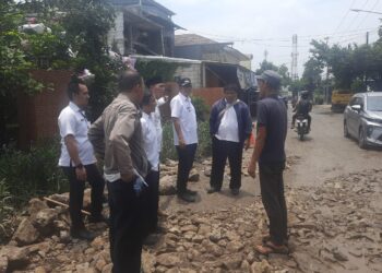 Parahhh, UPT Jalan dan Jembatan Cileungsi Harus di Demo Dulu Baru Kerja, Camat dan Kades Langsung Tinjau Lapangan