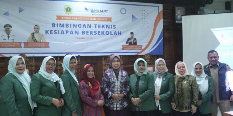 Siti Chomzah : Pondasi Kualitas Anak Dibentuk Sejak Dini