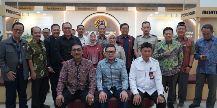 Kunker Komisi II DPR RI Bahas Program PTSL Bagi Masyarakat