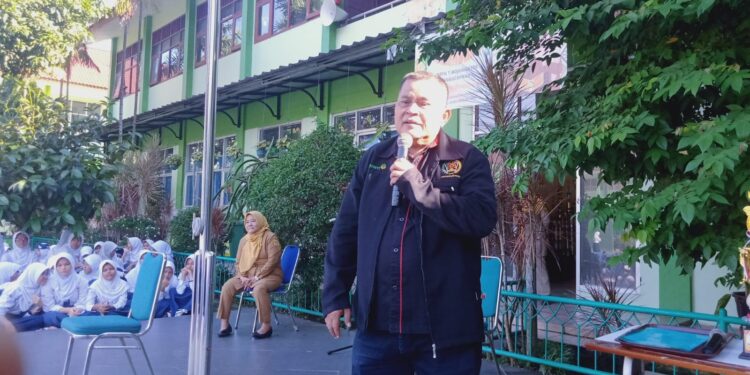 Ketua PWI Kabupaten Bogor Ajak Siswa SMPN 1 Bojonggede Untuk Bijak Dalam Bermedia Sosial