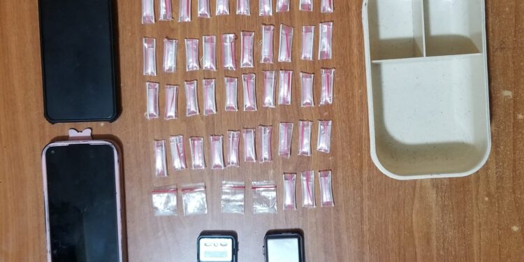 Edarkan Narkoba, Dua Sejoli Tertangkap di Mampir