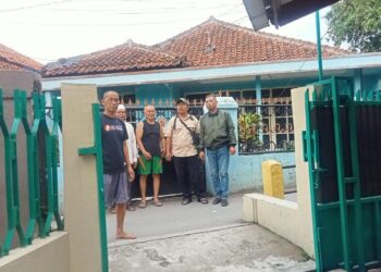 Bangunan Tua, Rumah di Ciomas Ambruk