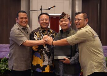 Burhanudin Ikuti Halal Bihalal Forsesdasi