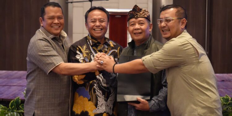 Burhanudin Ikuti Halal Bihalal Forsesdasi