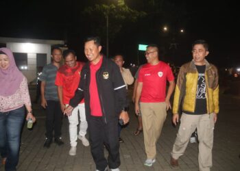 Dukung Garuda Muda, Asmawa Tosepu Nobar Semi Final AFC di Plaza Selatan Stadion Pakansari