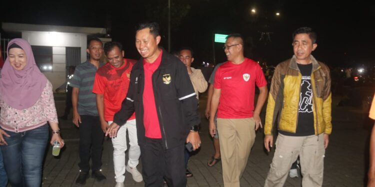 Dukung Garuda Muda, Asmawa Tosepu Nobar Semi Final AFC di Plaza Selatan Stadion Pakansari