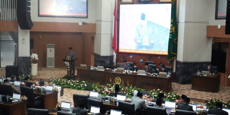 Rapat Paripurna Bahas LKPJ Bupati Tahun 2023