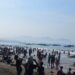 Pantai Cibangban Palabuhanratu Sudah Dipadati Ribuan Wisatawan