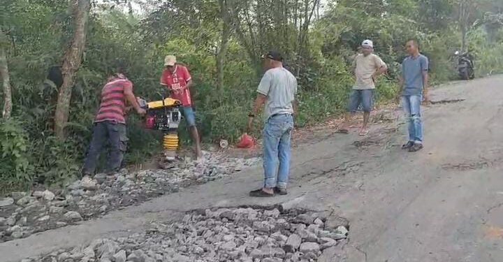 UPT Jalan dan Jembatan Jonggol Tak Kunjung Perbaiki Jalan Rusak, Warga dan Katar Turun Ke jalan