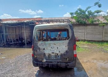 Gereja Bethel Indonesia Terbakar, Beberapa Mobil yang Terparkir Hangus Terbakar