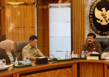 Kunjungi Ciseeng, Pj Bupati Bogor Perkuat Penegakan Hukum Terhadap Pengendara Truk Tambang