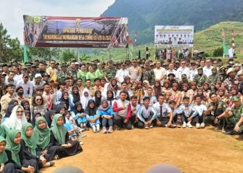 Sinergitas TNI-POLRI Dalam Upacara Pembukaan TMMD ke 120 di Sukamakmur