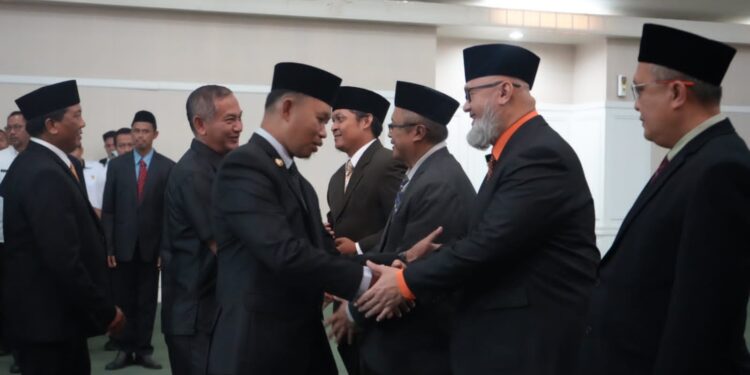 Pj. Bupati Bogor Lantik Pejabat di Lingkup BPBD dan Sekretariat DPRD