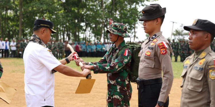 Pj. Bupati Bogor Bersama Danrem 061/SK Buka Pelaksanaan TMMD ke-120 di Wilayah Sukamakmur