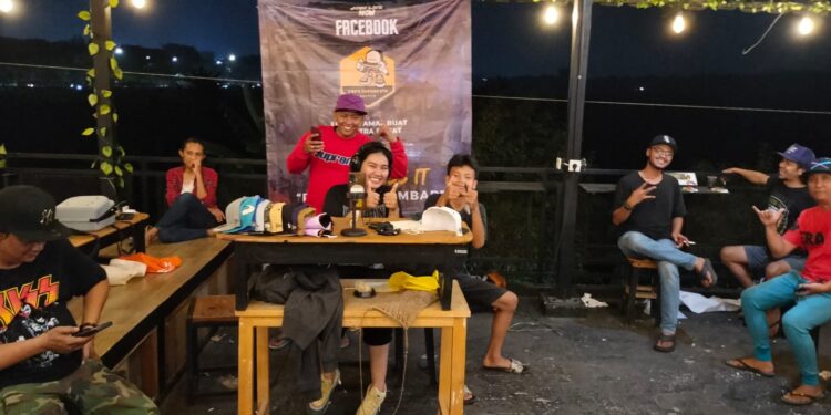 Lelang Amal Ala Caps Indonesia United untuk Korban Bencana di Sumbar