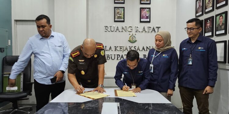 PLN UP3 Gunung Putri Tandatangani MoU Dengan Kejaksaan Negeri Kabupaten Bogor