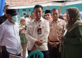 HJB ke 542 Asmawa Tosepu Hadiahi SK Bupati Tentang Program UHC, Ini Penjelasannya