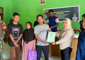 BPN Bogor II Bagikan Sertifikat Program PTSL di Desa Bendungan