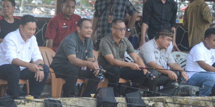 Nguseup Bareng Pejabat Tema HJB di Kecamatan Sukaraja